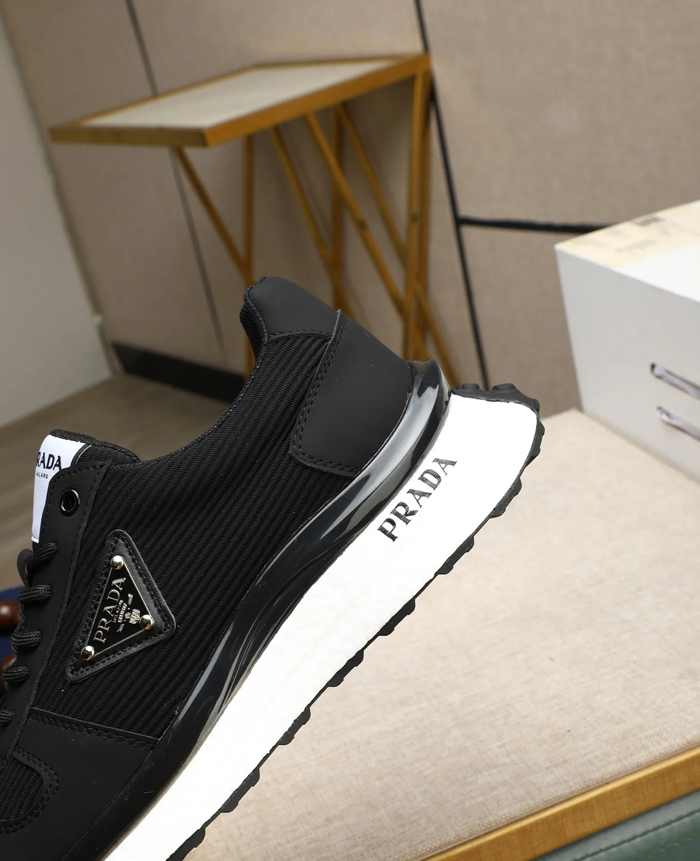 Men's shoes💰460🌹🌹[PRADA—Prada] latest model🙈original replica! 👟👟👟Available here. The workmanship is top-notch. The upper is made of Italian 🇮🇹Imported calfskin. ❗️Breathable genuine leather lining @Suitable for travel. The original version has an enlarged engraved sole, making it suitable for all kinds of travels, showing low-key luxury. Let quality speak for itself. Color: Size: 38-44